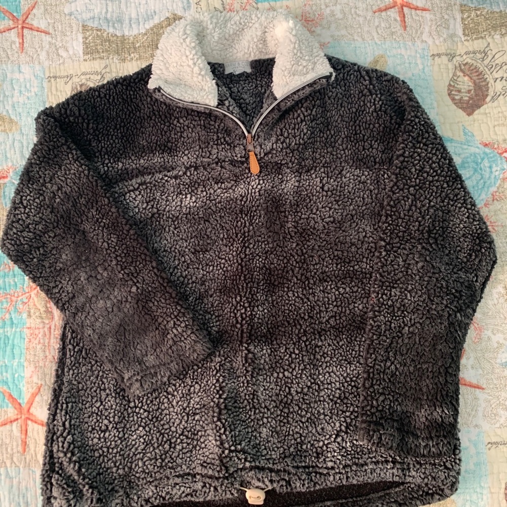 zip up sweater